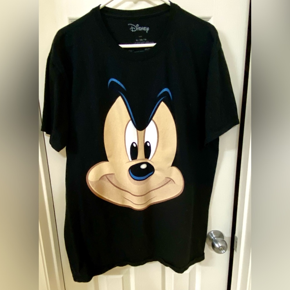 Disney Mickey Mouse Tshirt XL